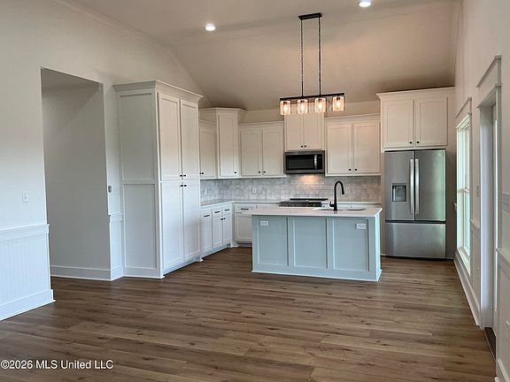 4th image of 5067 Nebraska St