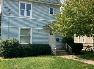 716 N View St, Aurora, IL 60506