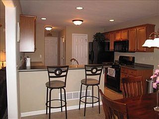 4th image of 1231 Heron Dr
