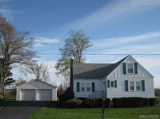 1424 Judge Rd, Basom, NY 14013