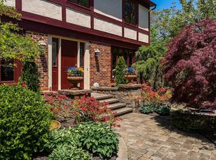 4149 Oxford Dr, Columbus, OH 43220