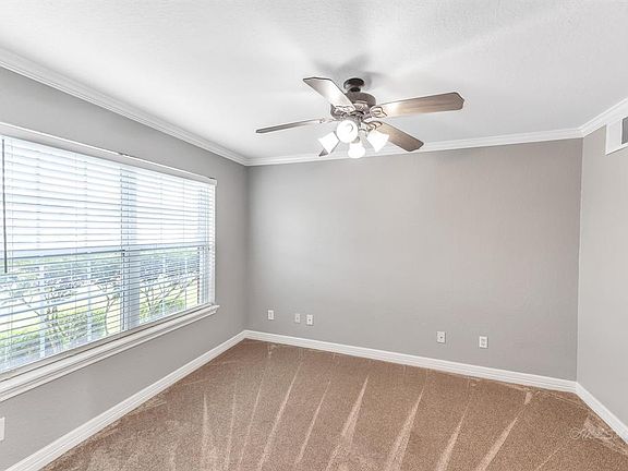 5th image of 19703 Summerlin Dr