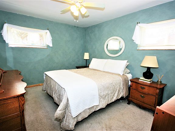 4th image of 30691 Westfield St