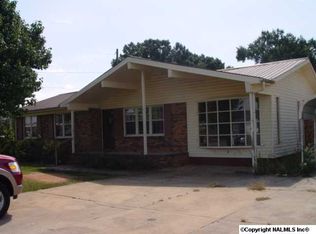 1824 Day St, Oxford, AL 36203