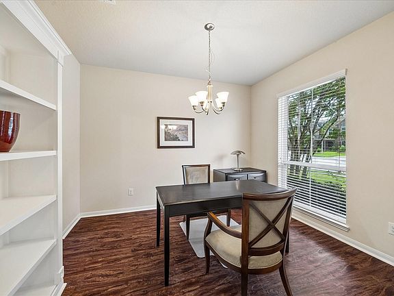 2nd image of 4131 Soaring Elm St