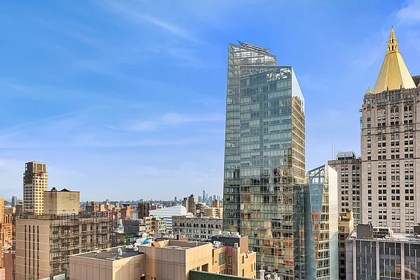 Sold by Corcoran | media 3