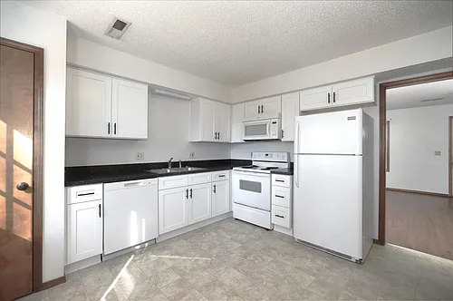 1207 N Main St #B Photo 1