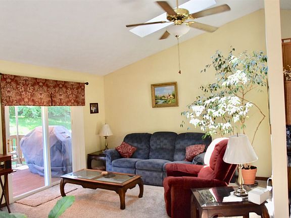 4th image of 2621 Evergreen Dr