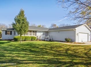 1236 Deer Run Trl, Sandwich, IL 60548