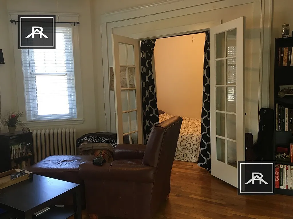 1 bed, 1.0 bath, 450 sqft, $1,895 — Photo 3