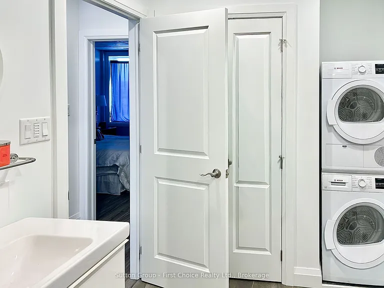 41 Market Pl #UPPER — Photo 21