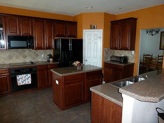 4th image of 11327 Riverstone Lake Ln