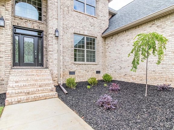 4th image of 2839 Carriage Way