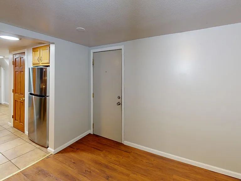 5312 Glenwood Avenue — Photo 4