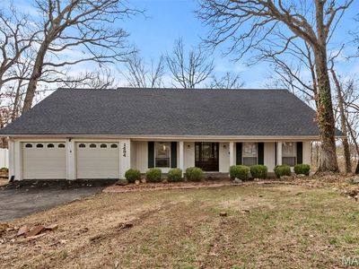 1494 Royal Springs Dr, Saint Louis, MO, 63122