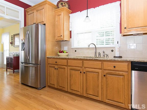 4th image of 84 River Knoll Dr