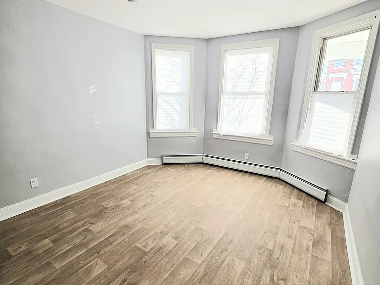 130 Grant Ave #1 — Photo 9