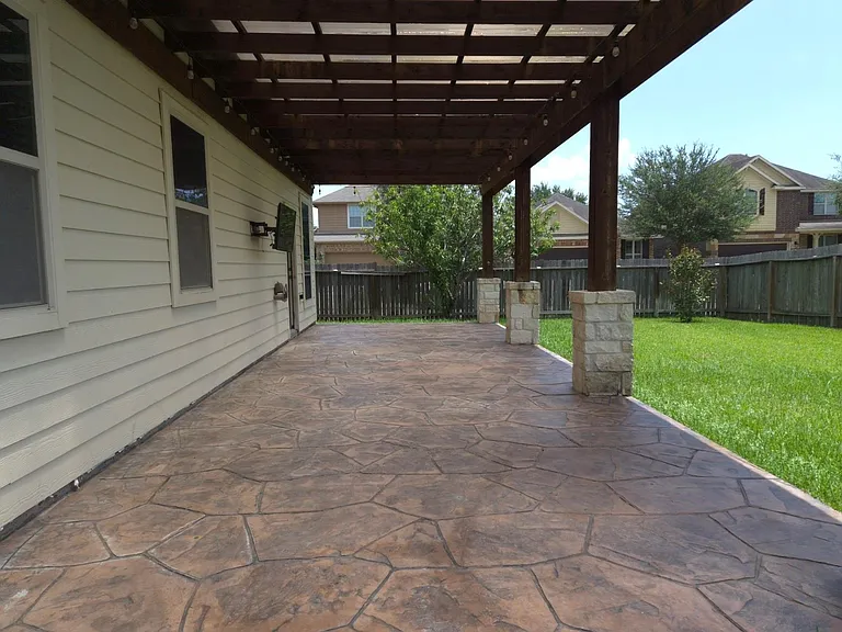 20703 Winghaven Dr — Photo 32