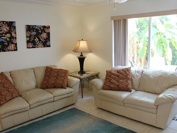 3rd image of 404 Seaport Blvd #122