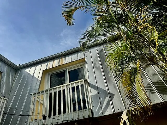 141 E Riverside Dr #10D — Photo 34