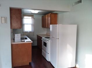 1215 1/2 43rd St, Des Moines, IA 50311