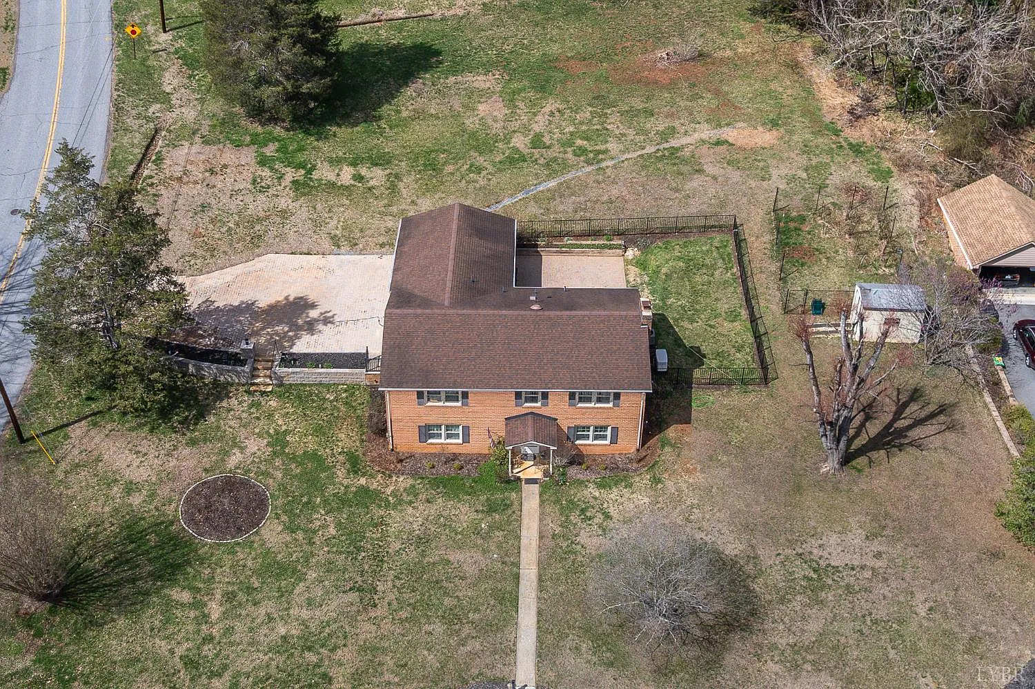 3300 Cranehill Dr photo 1