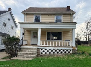 5328 Vine St, Maple Heights, OH