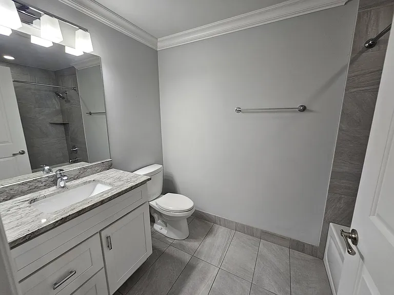 Wells Place Apartments — Photo 18