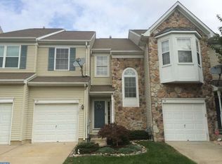 13 Andover Ct, Bordentown, NJ 08505