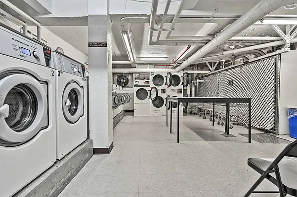 Sold by Mitra Hakimi Realty Group, LLC | media 21