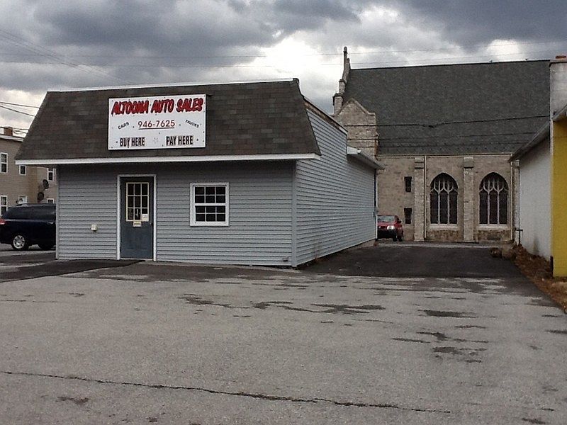 2nd image of 611 22nd St