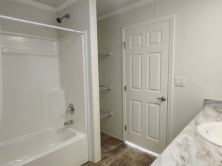 5425 Valley Dr #34 — Photo 19
