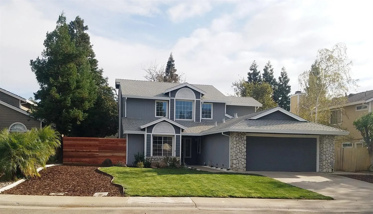 5804 Laguna Vale Way photo 1