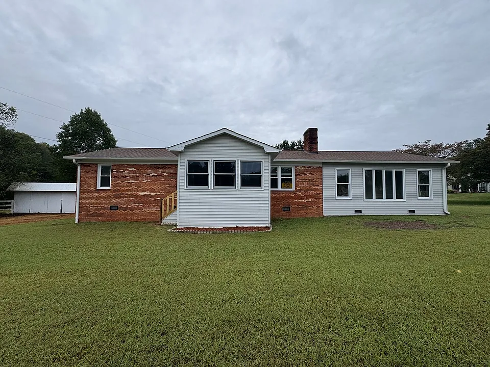 704 Bailey Rd