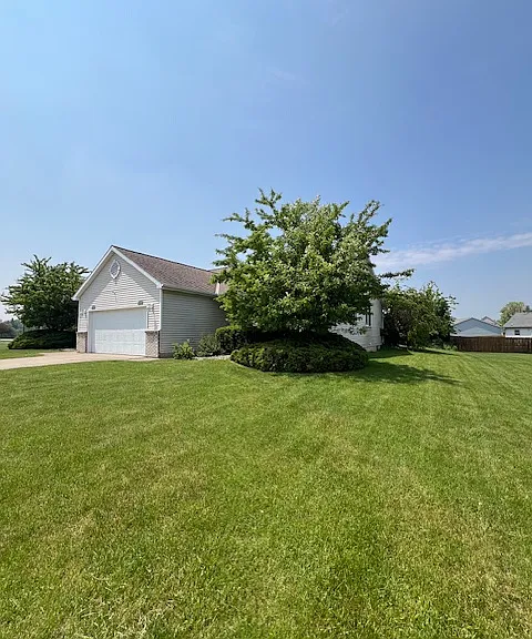 6903 Hanna Lake Ave SE — Photo 2