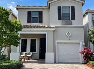 656 NE 191st Ter #656, Miami, FL 33179