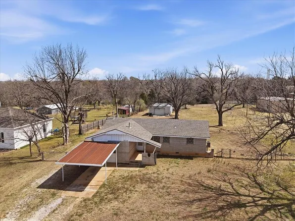2510 N Peebly Rd, Harrah, OK 73045