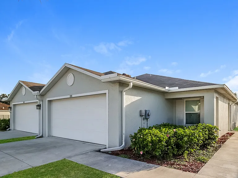 9170 Aegean Cir — Photo 2
