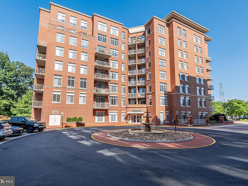 1st image of 4480 Market Commons Dr Unit 416