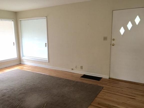 4th image of 54696 29th St