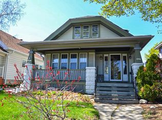 3427 S 9th Pl, Milwaukee, WI 53215