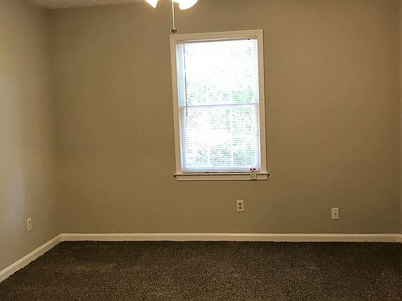 4th image of 1212 Leslie Pl