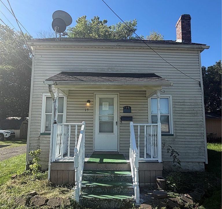 1st image of 15 E 2nd St