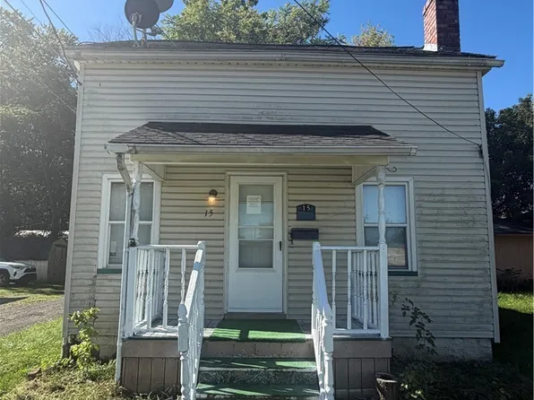 15 E 2nd St, Niles, OH 44446