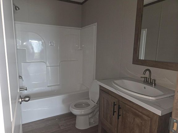 5th image of 7456 SE INDEPENDENCE Avenue