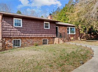 4040 Bethania Station Rd, Winston Salem, NC 27106