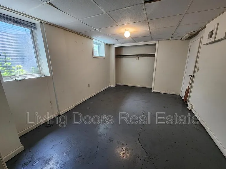 836 N 29th St — Photo 12