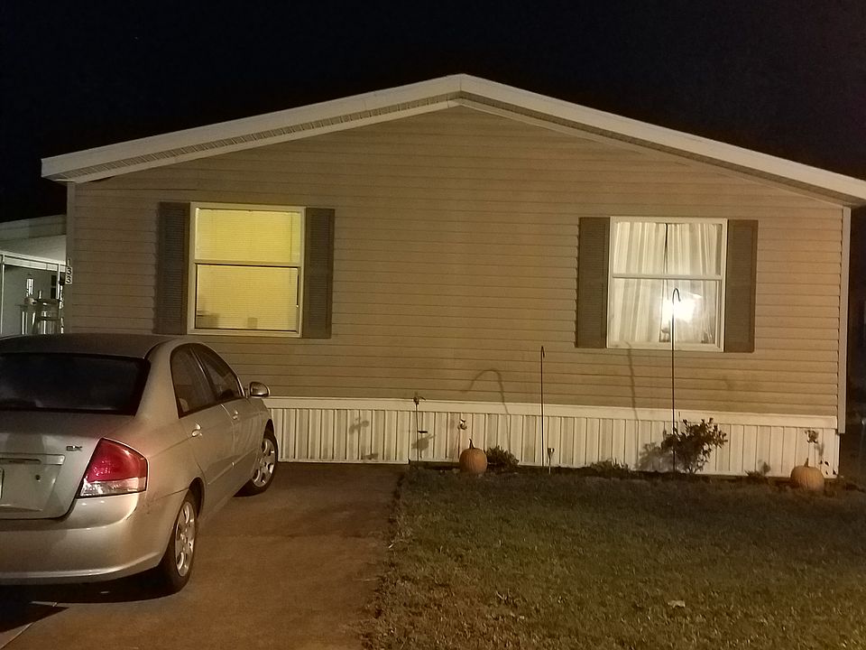 Double wide over 1600 sqft!!