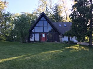 2833 Locust Dr, Springfield, OH 45504