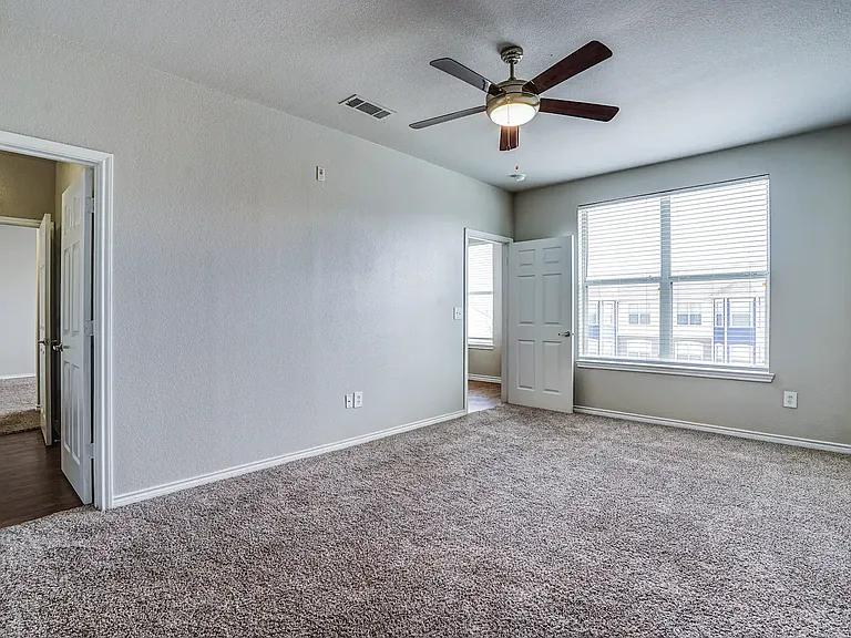 Westpoint at Scenic Vista Apartments — Photo 21